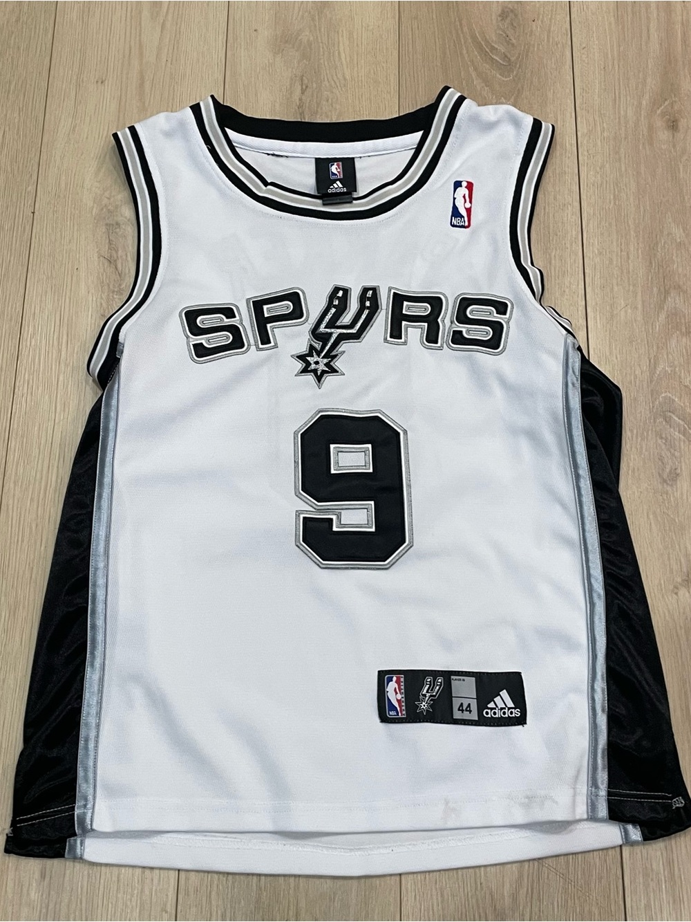 Vintage Adidas NBA Spurs Tony Parker Authentic #9 White and Black Jersey Size L